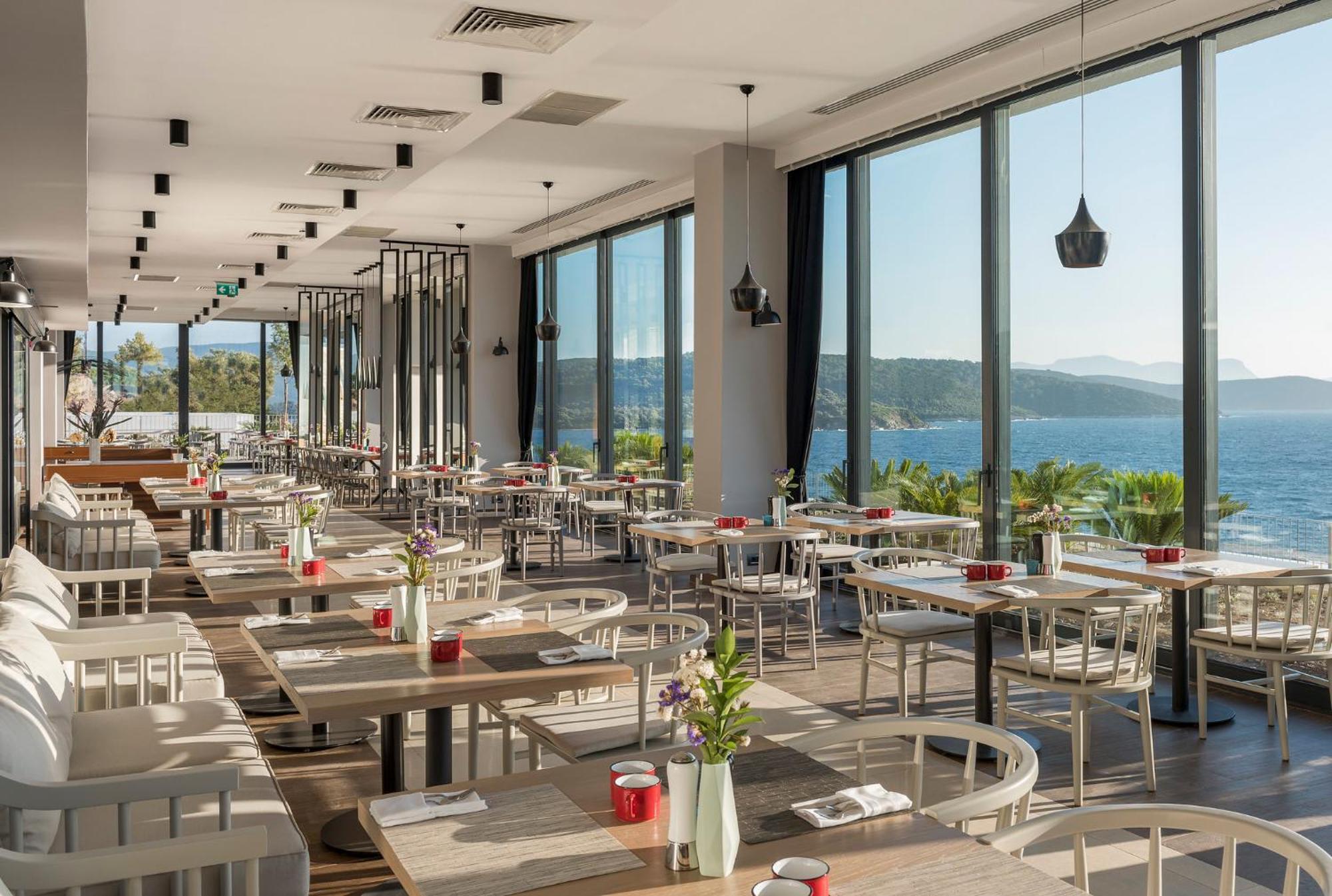 Bogazici Le Meridien Bodrum Beach Resort מראה חיצוני תמונה
