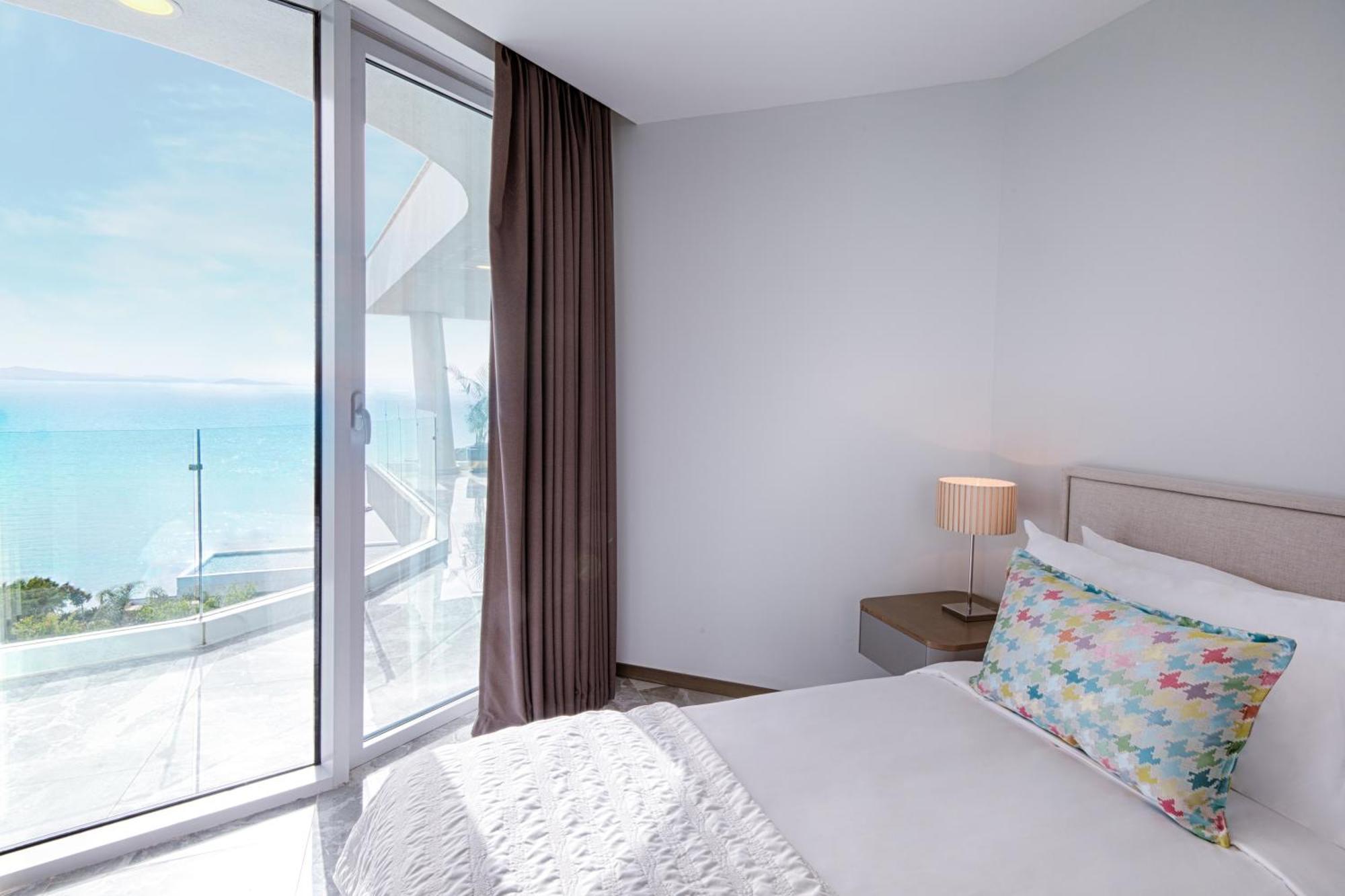 Bogazici Le Meridien Bodrum Beach Resort מראה חיצוני תמונה
