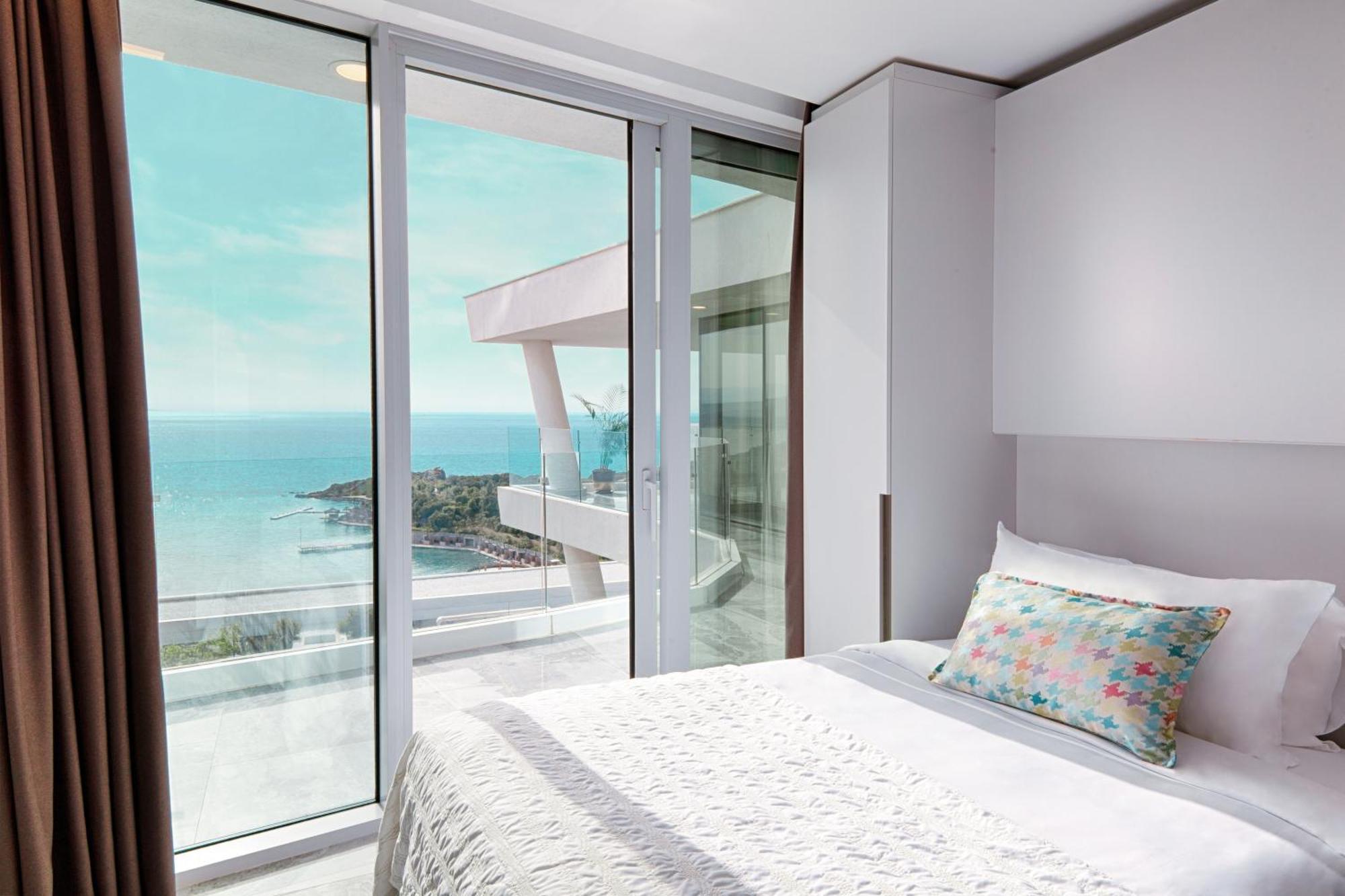 Bogazici Le Meridien Bodrum Beach Resort מראה חיצוני תמונה